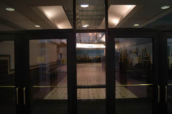 Wonderland Mall (Wonderland Shopping Center) - 2004 Photo